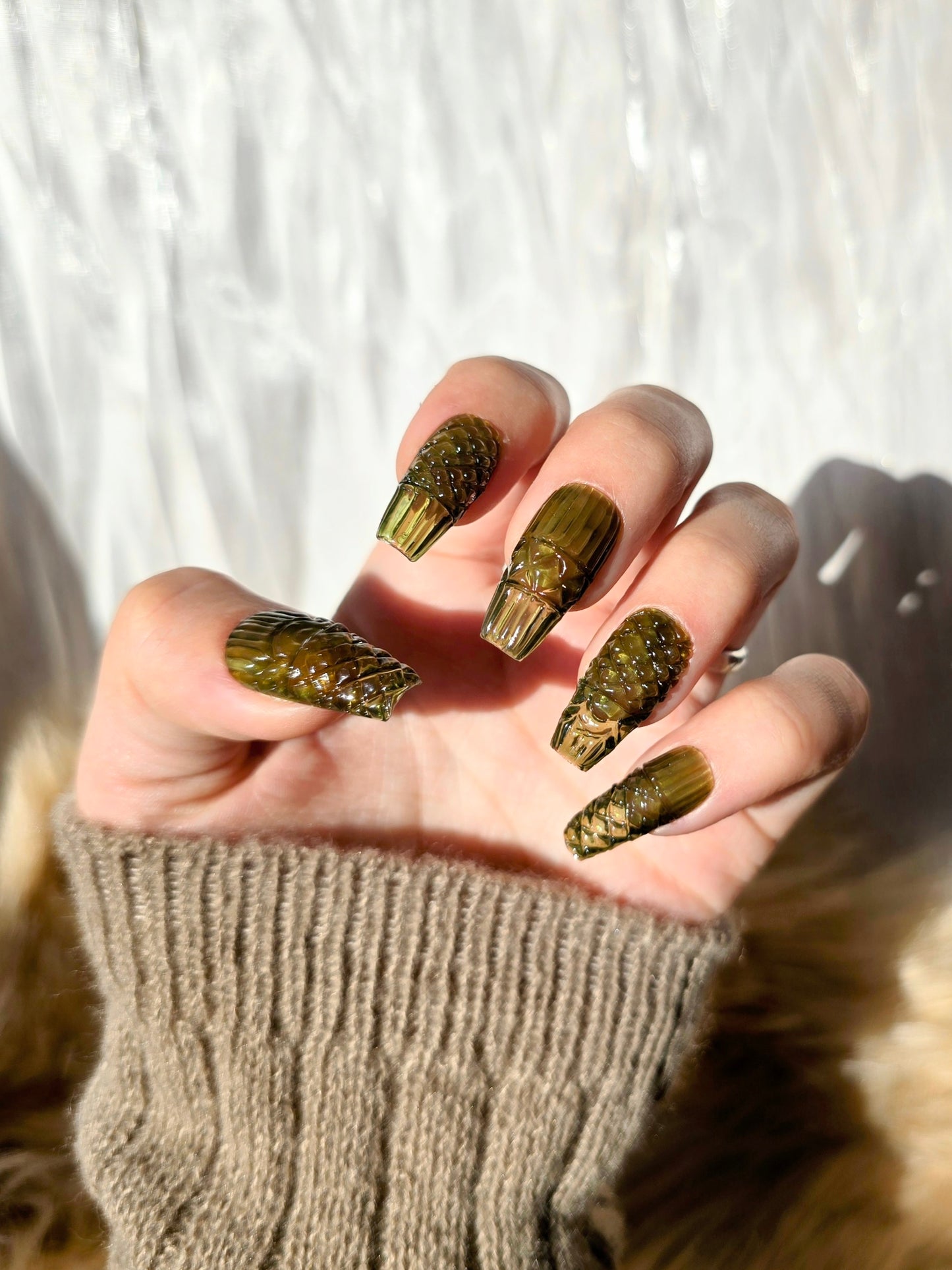 Avocado Green Vintage Glass Press On Nails