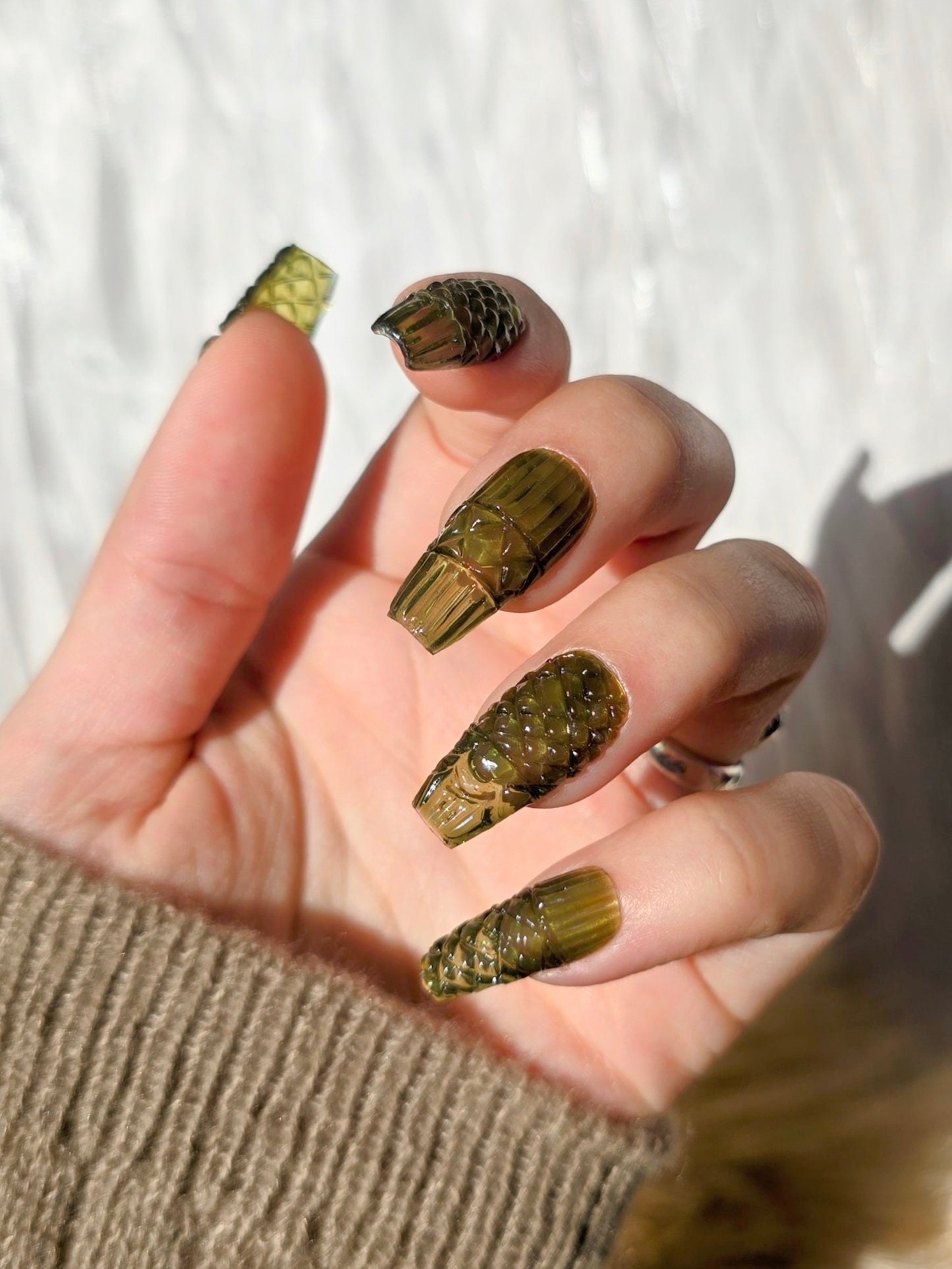 Avocado Green Vintage Glass Press On Nails