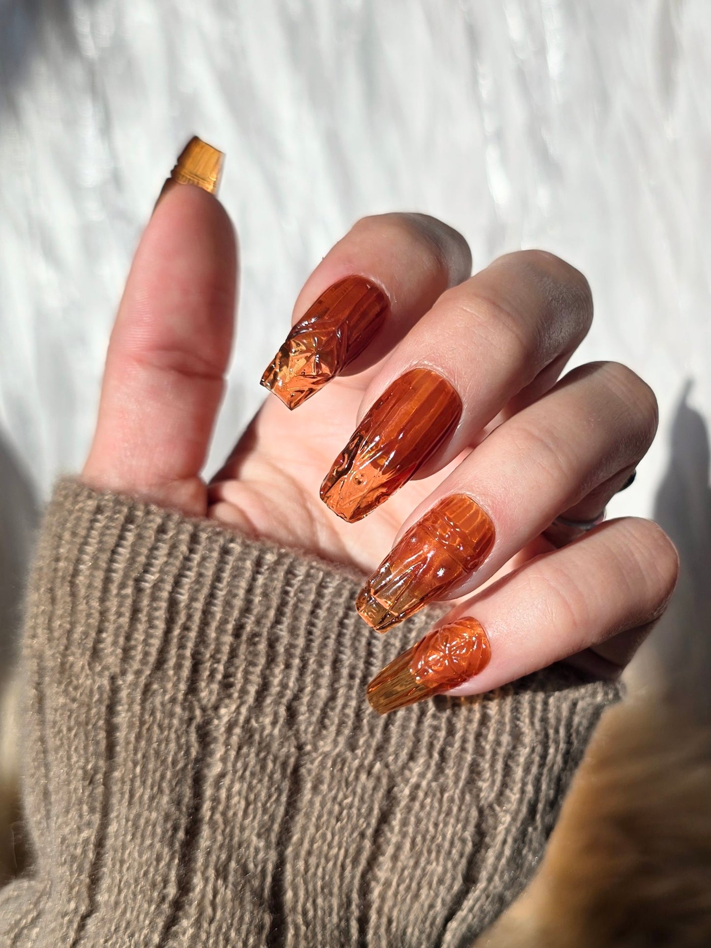Amber Brown Vintage Style Glass Press On Nails