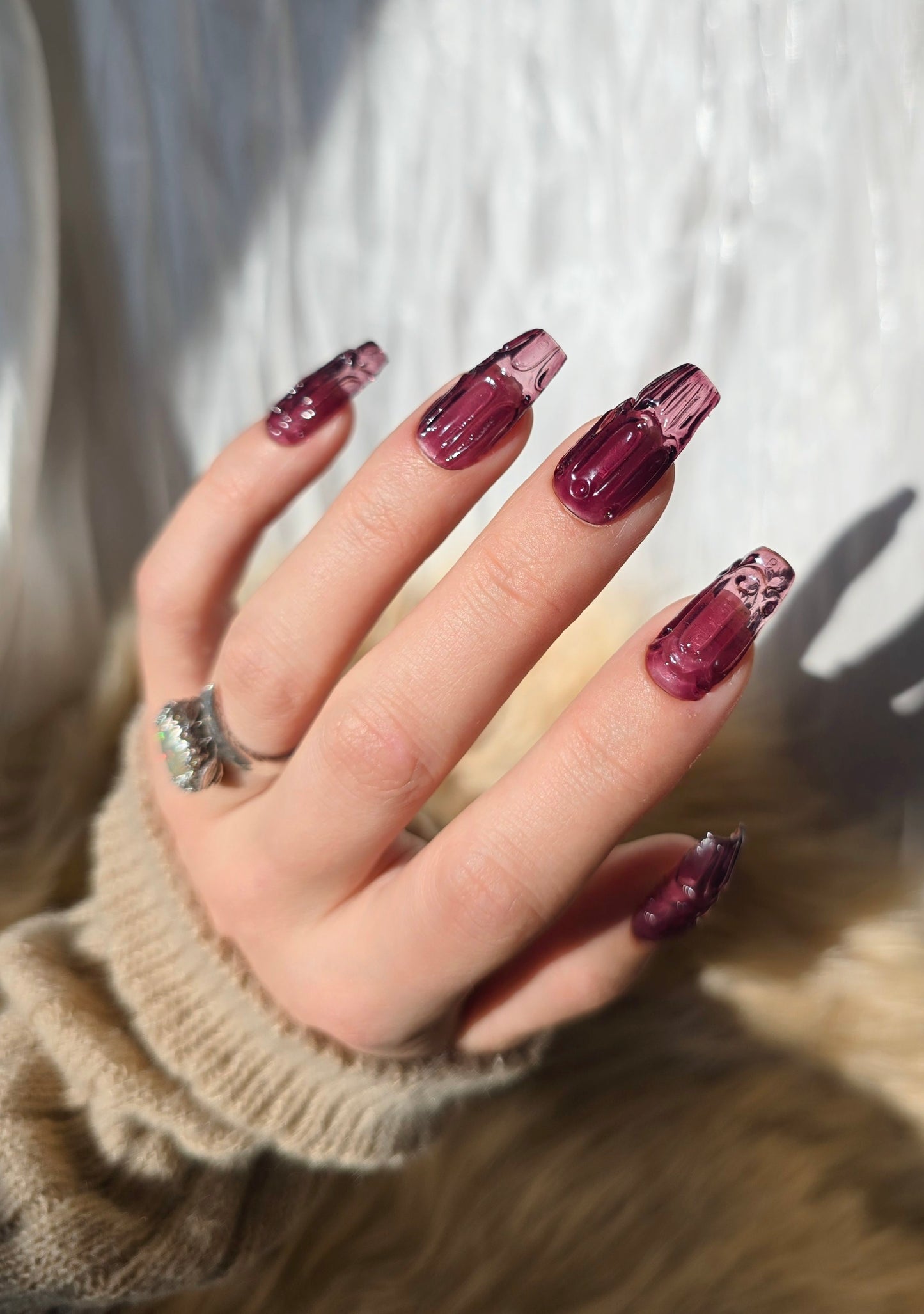Cranberry Vintage Glass Press On Nails