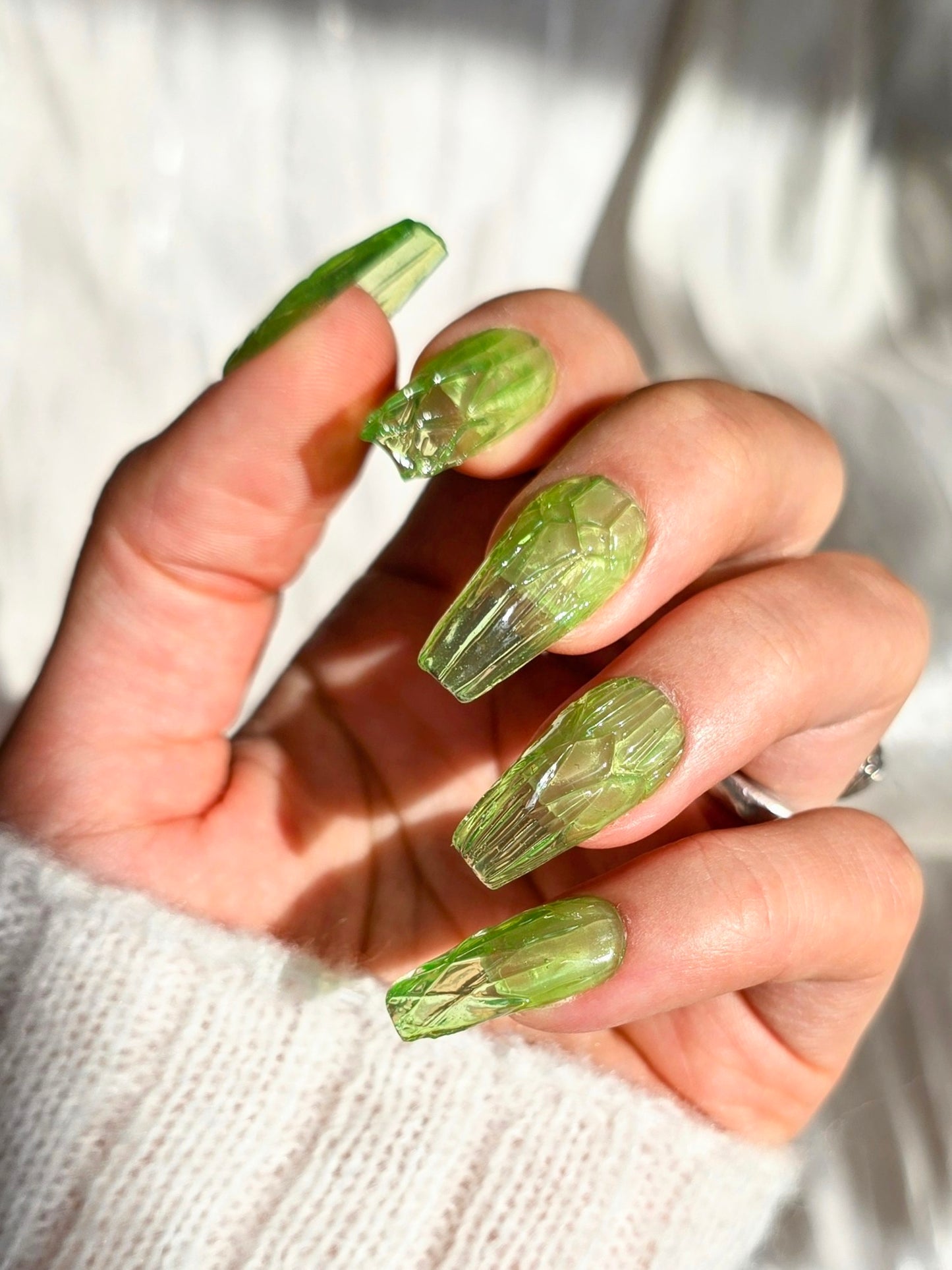 Light Green Vintage Uranium Glass Press On Nails